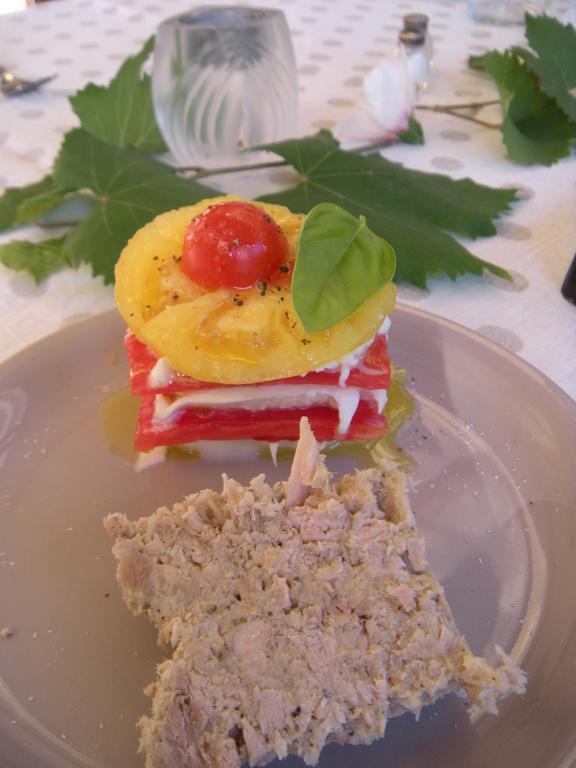 La Frejade Bed and Breakfast Lisle-sur-Tarn Buitenkant foto