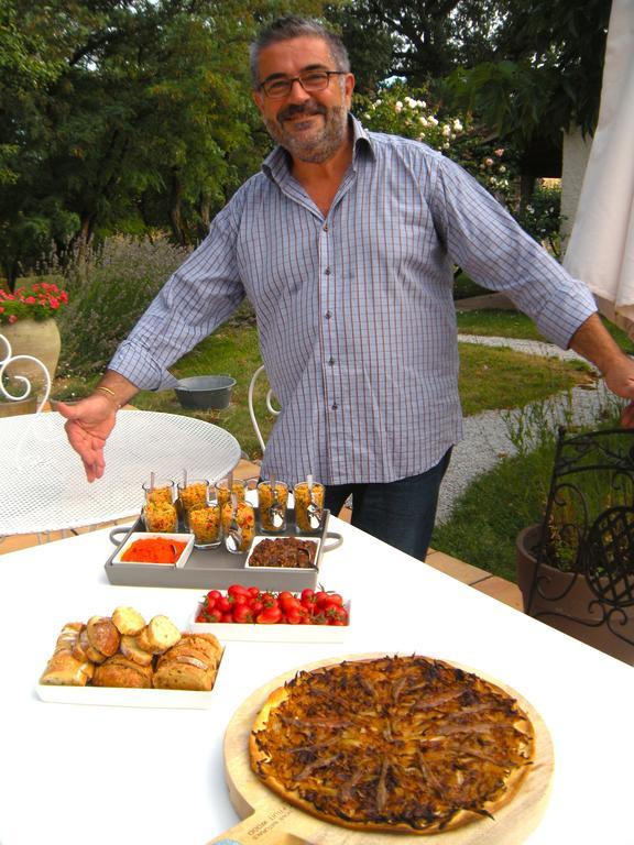 La Frejade Bed and Breakfast Lisle-sur-Tarn Buitenkant foto