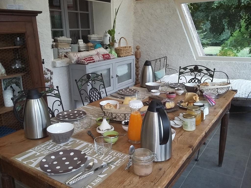 La Frejade Bed and Breakfast Lisle-sur-Tarn Buitenkant foto